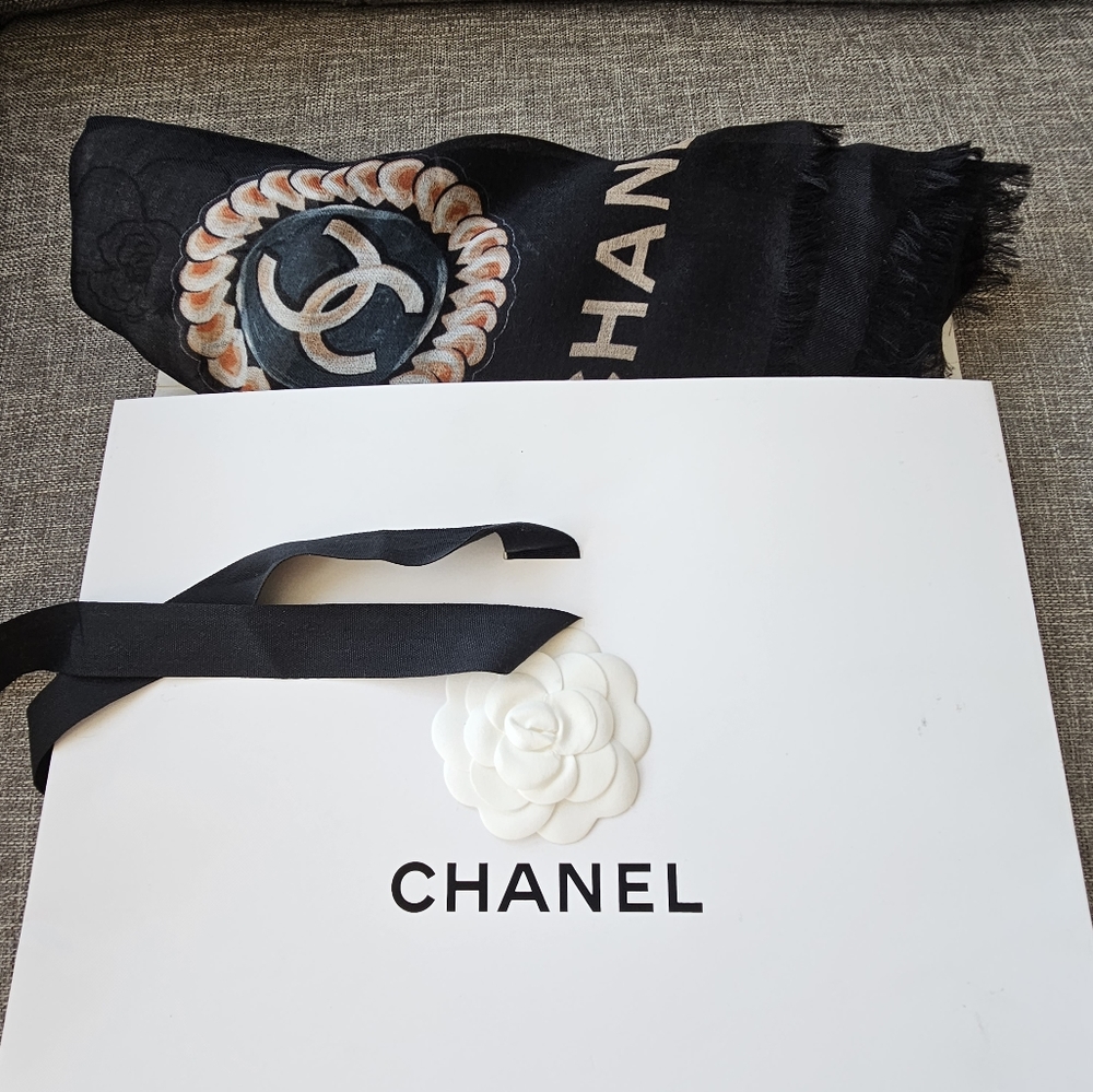 Chanel accessory cashmere shawl black
